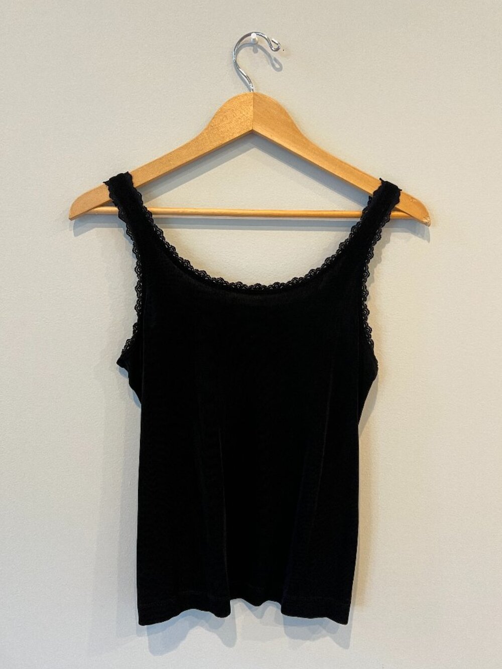 Chico’s Travelers Black Lace Trim Ribbed Camisole Tank – Size 1